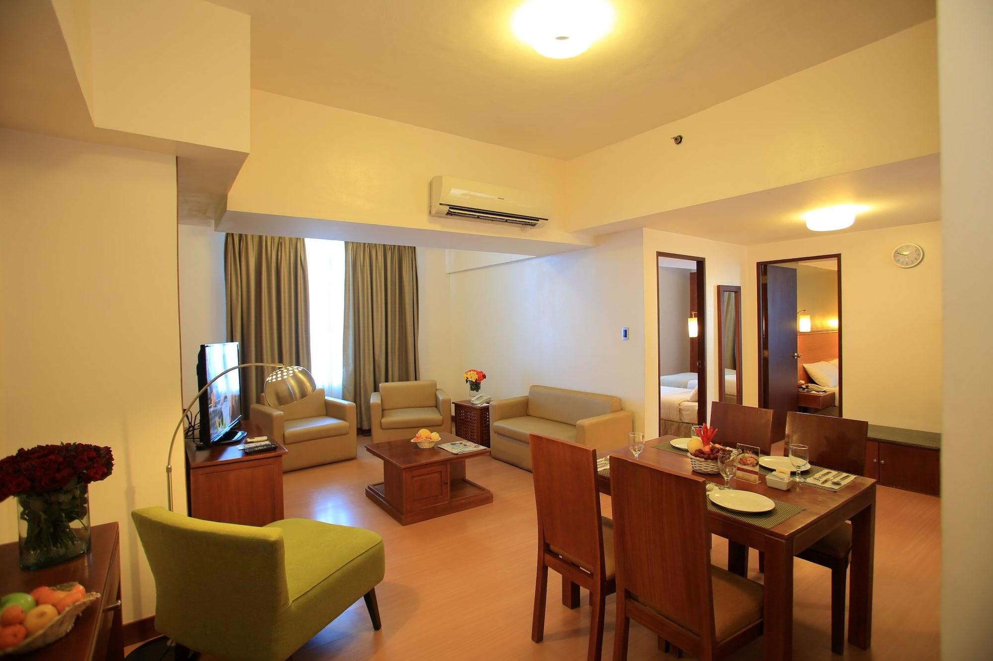 The Malayan Plaza Hotel Pasig City Εξωτερικό φωτογραφία