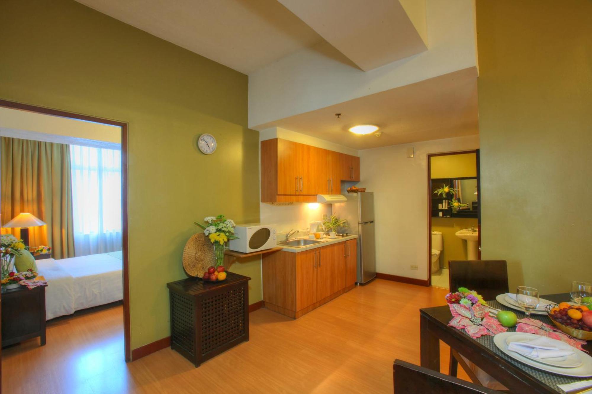 The Malayan Plaza Hotel Pasig City Εξωτερικό φωτογραφία